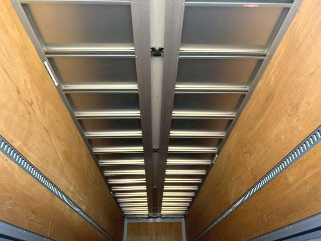 日野プロフィアアルミウイング大型（10t）[写真08]