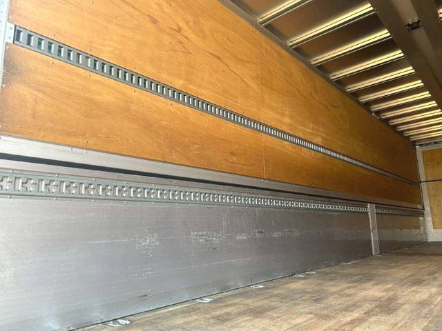 日野プロフィアアルミウイング大型（10t）[写真09]