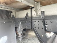 三菱ふそうキャンターアルミバン小型（2t・3t）[写真22]