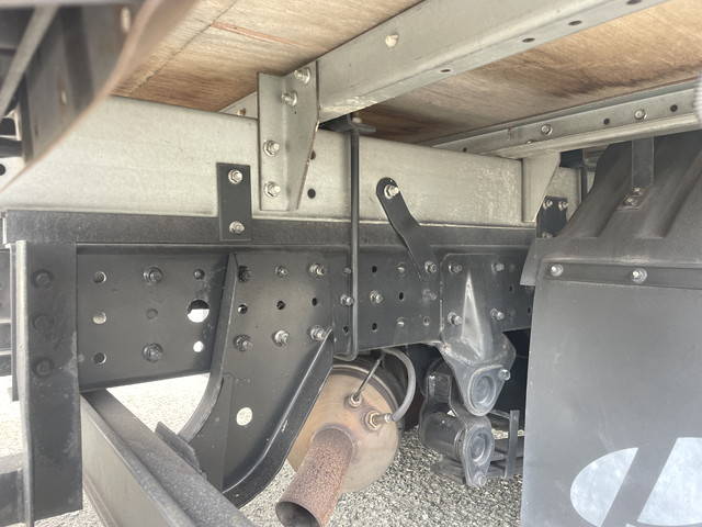 三菱ふそうキャンターアルミバン小型（2t・3t）[写真22]