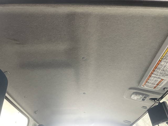 三菱ふそうキャンターアルミバン小型（2t・3t）[写真33]