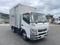 三菱ふそうキャンターアルミバン小型（2t・3t）[写真04]