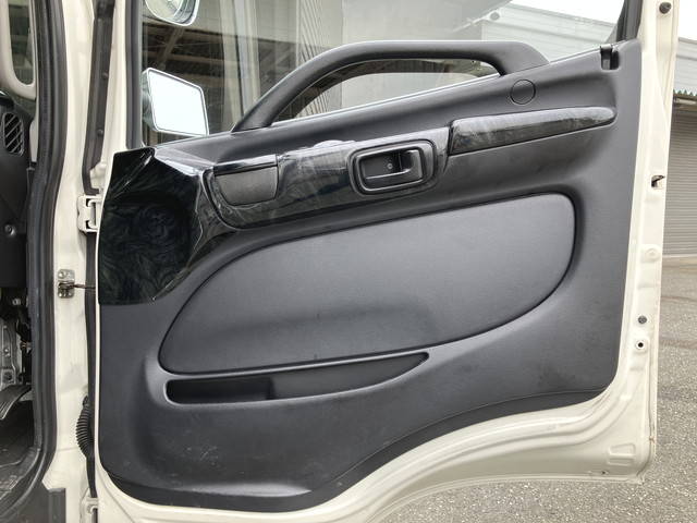 日野レンジャーアルミウイング中型（4t）[写真28]