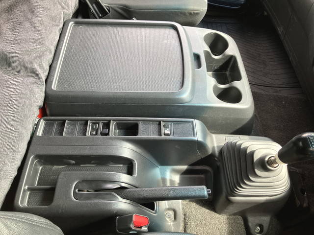 日野レンジャーアルミウイング中型（4t）[写真33]