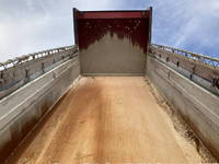 日野プロフィアダンプ大型（10t）[写真12]