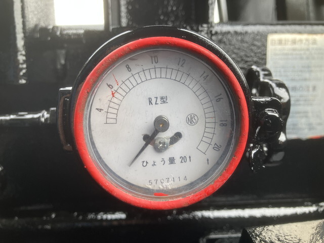 日野プロフィアダンプ大型（10t）[写真15]