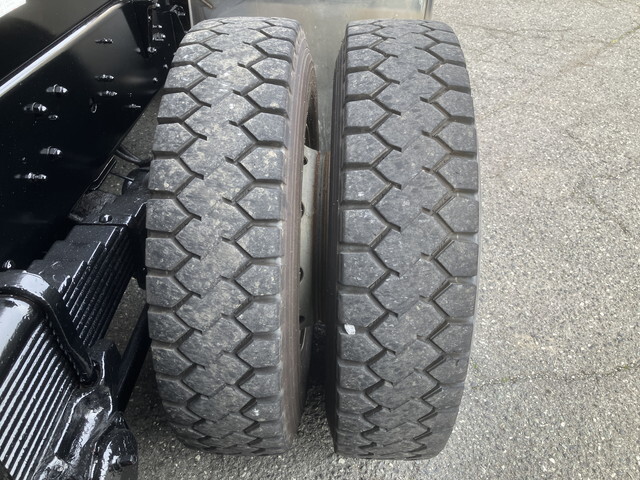 日野プロフィアダンプ大型（10t）[写真20]