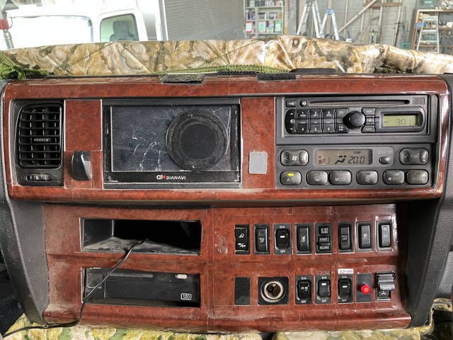 日野プロフィアダンプ大型（10t）[写真29]