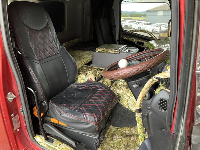 日野プロフィアダンプ大型（10t）[写真31]