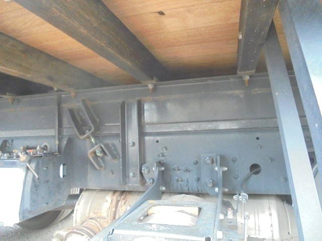 三菱ふそうファイター平ボディ増トン（6t・8t）[写真07]