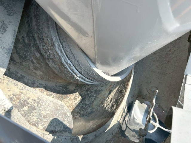 日野レンジャーミキサー車（コンクリートミキサー）増トン（6t・8t）[写真12]