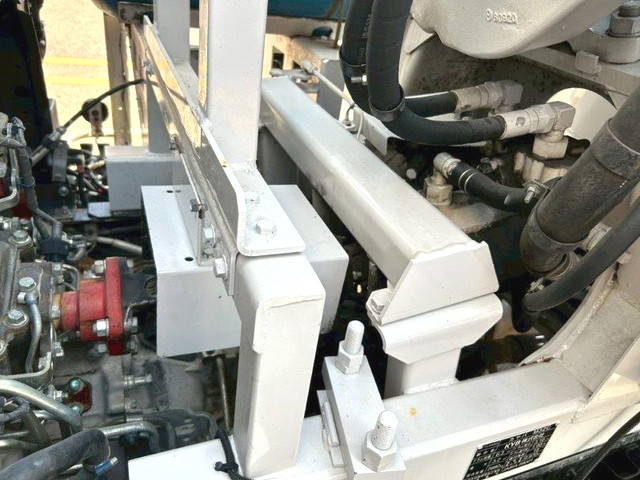 日野レンジャーミキサー車（コンクリートミキサー）増トン（6t・8t）[写真06]