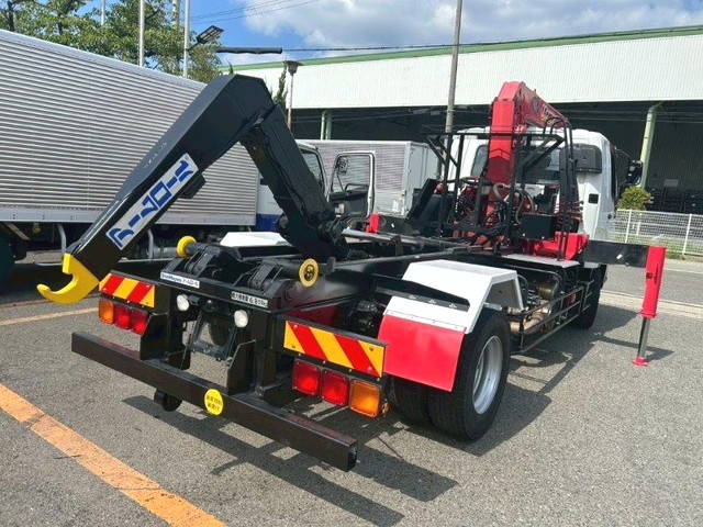 三菱ふそうファイターコンテナ専用車増トン（6t・8t）[写真02]