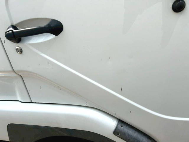 三菱ふそうファイターコンテナ専用車増トン（6t・8t）[写真21]