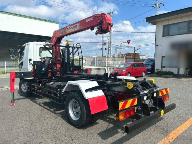 三菱ふそうファイターコンテナ専用車増トン（6t・8t）[写真07]