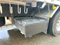 いすゞギガアルミウイング大型（10t）[写真19]