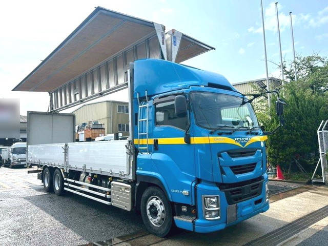 いすゞギガアルミウイング大型（10t）[写真07]