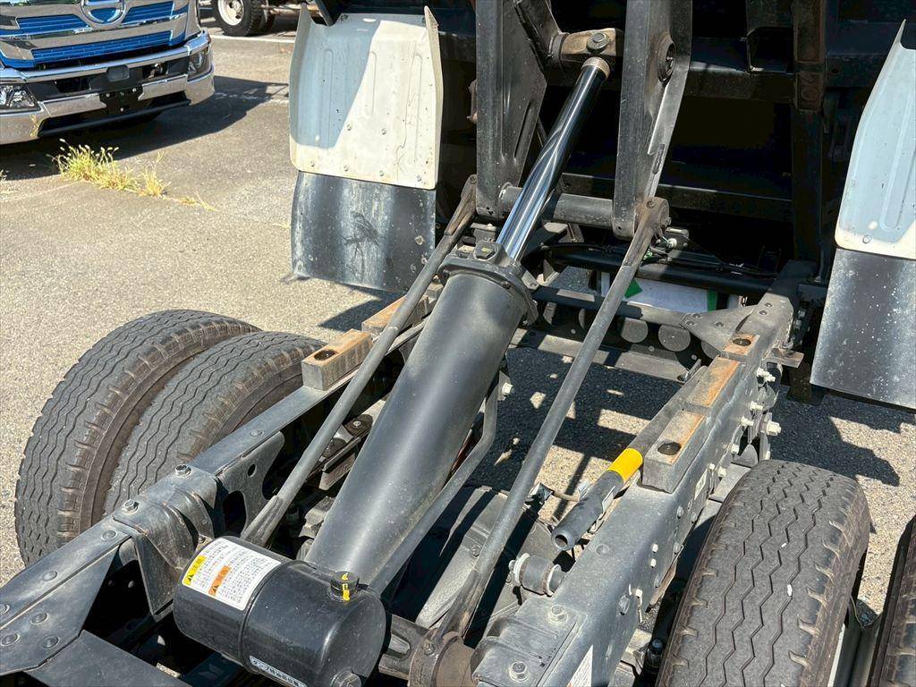 いすゞエルフダンプ小型（2t・3t）[写真15]