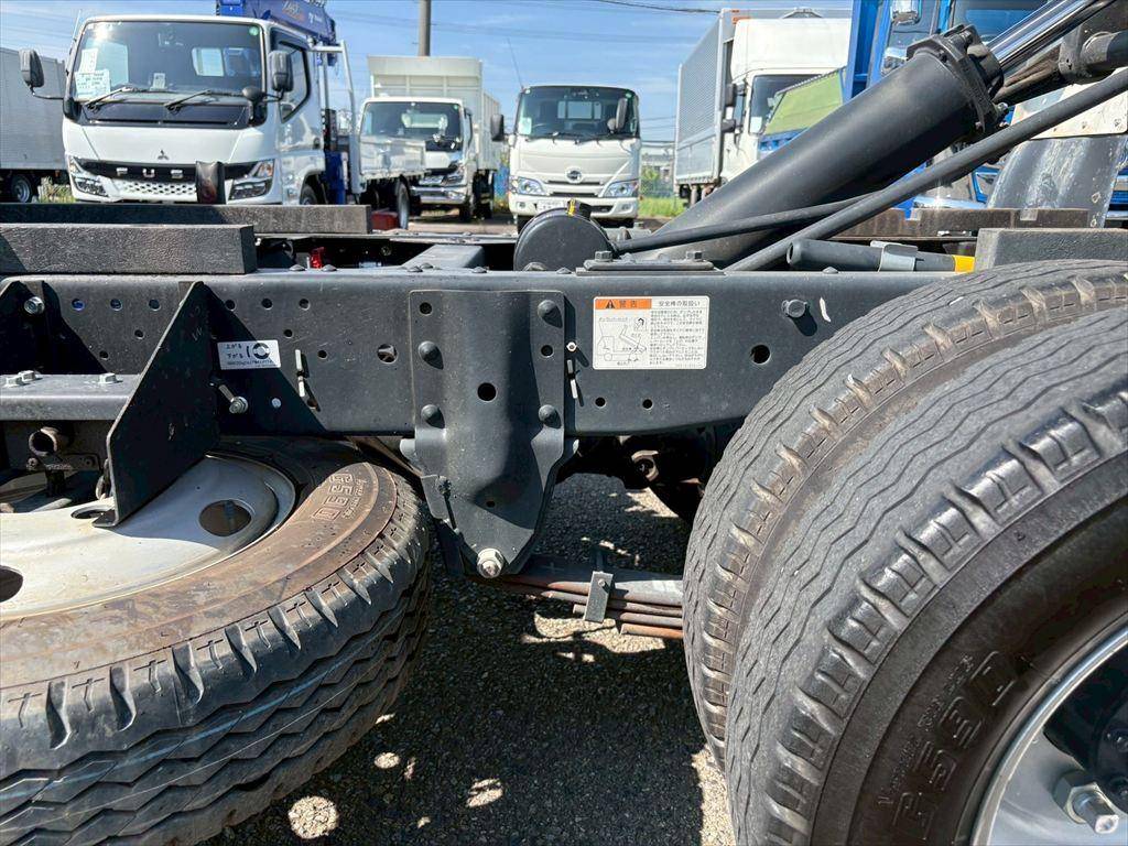 いすゞエルフダンプ小型（2t・3t）[写真17]