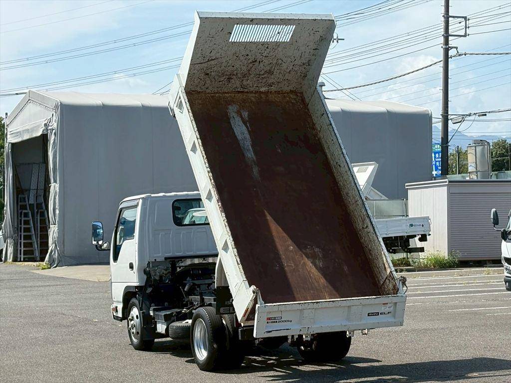 いすゞエルフダンプ小型（2t・3t）[写真11]