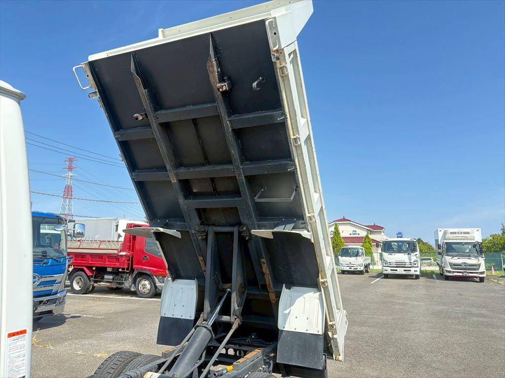 いすゞエルフダンプ小型（2t・3t）[写真13]