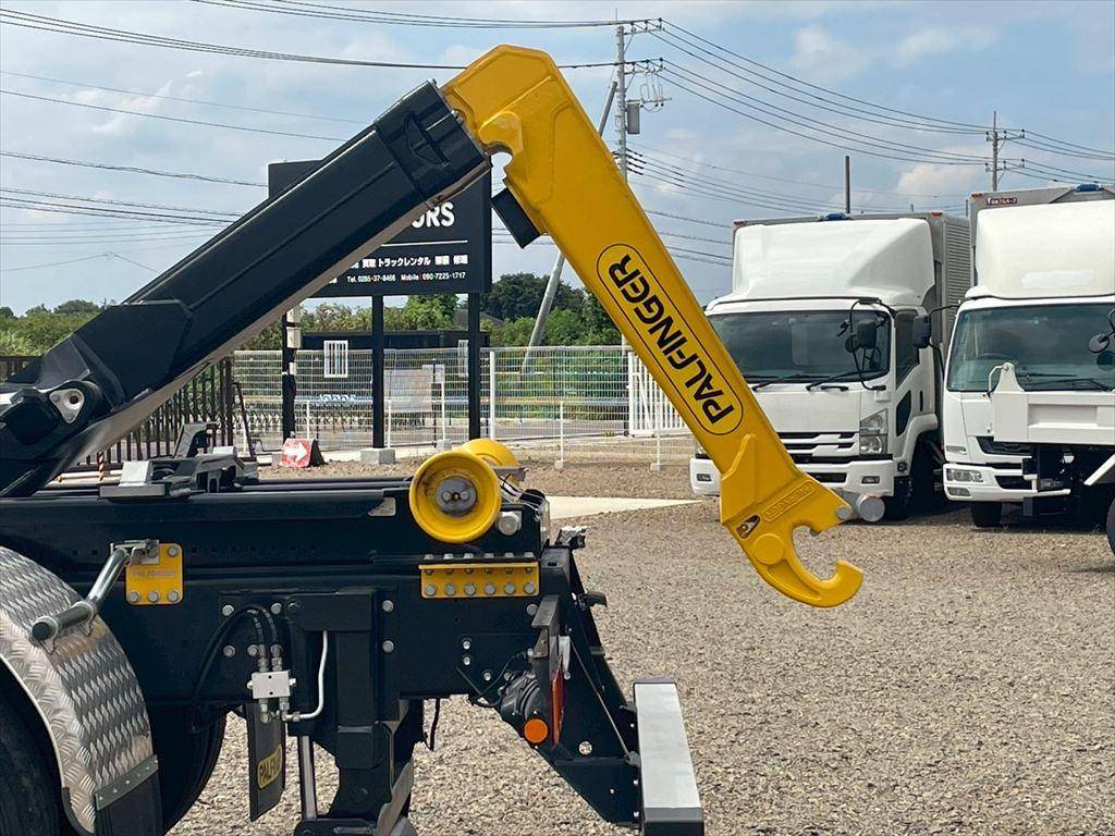 いすゞギガコンテナ専用車大型（10t）[写真13]