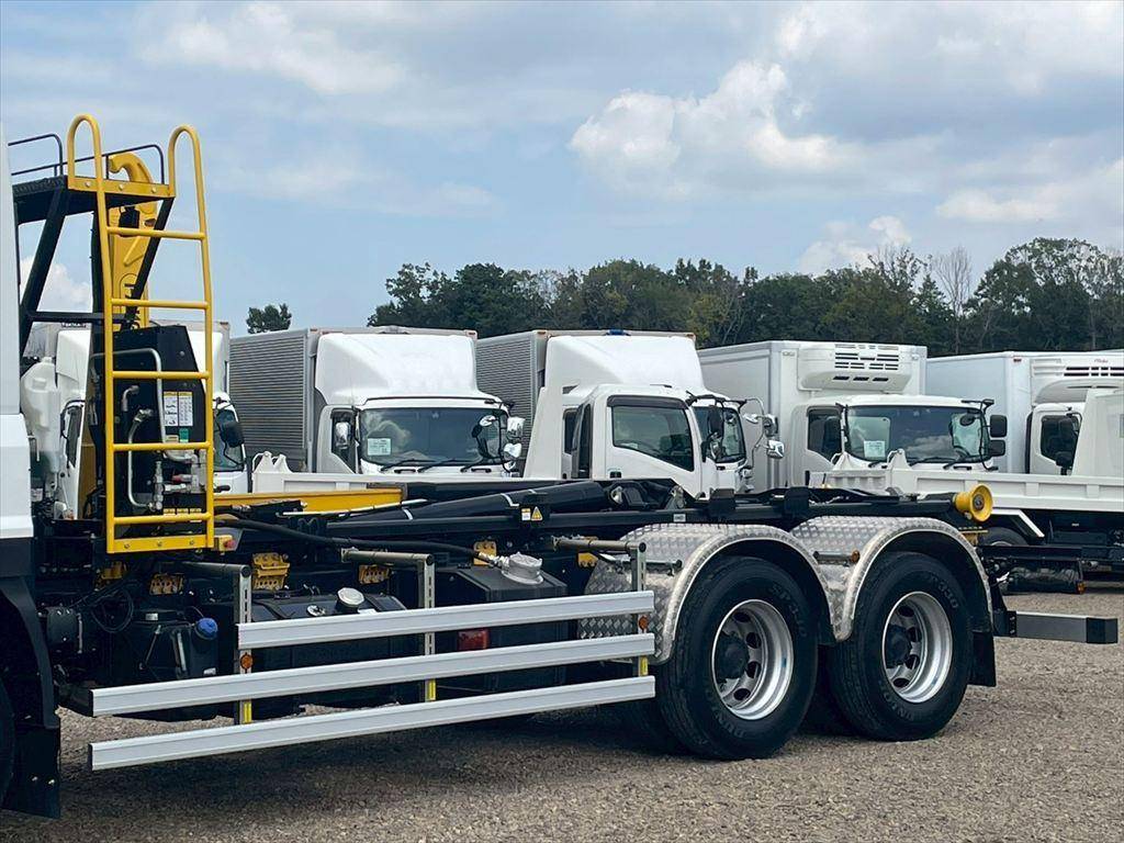 いすゞギガコンテナ専用車大型（10t）[写真06]