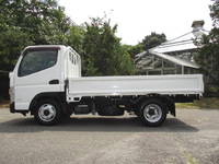 三菱ふそうキャンター平ボディ小型（2t・3t）[写真11]