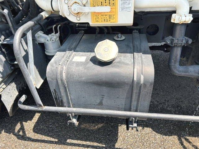 日野レンジャー散水車中型（4t）[写真18]