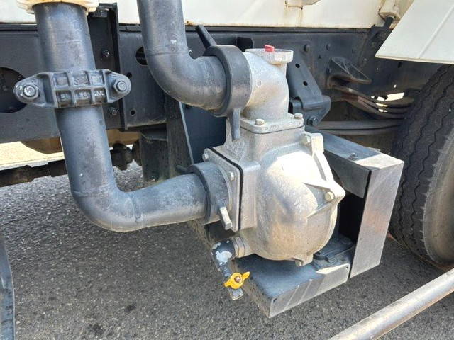 日野レンジャー散水車中型（4t）[写真08]