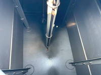 日野レンジャータンク車（タンクローリー）中型（4t）[写真13]