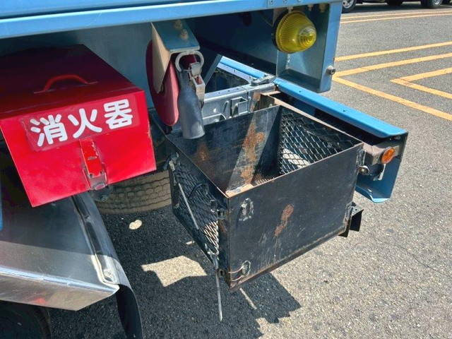 日野レンジャータンク車（タンクローリー）中型（4t）[写真20]