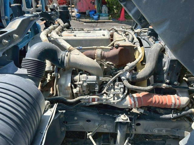 日野レンジャータンク車（タンクローリー）中型（4t）[写真25]