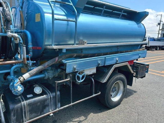 日野レンジャータンク車（タンクローリー）中型（4t）[写真08]