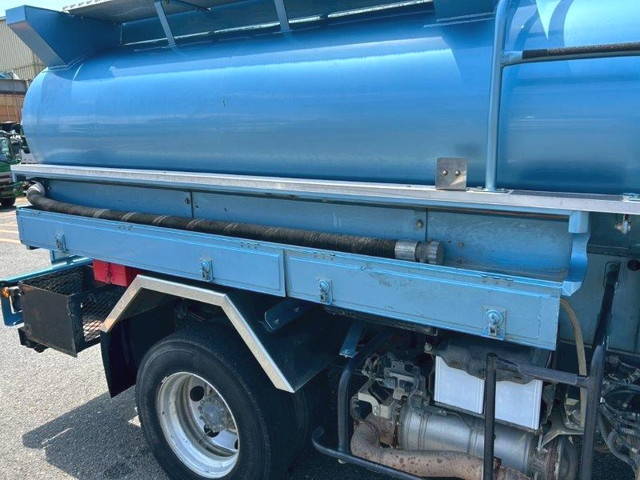 日野レンジャータンク車（タンクローリー）中型（4t）[写真09]