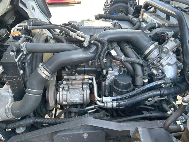 いすゞフォワード冷凍車（冷蔵車）中型（4t）[写真18]