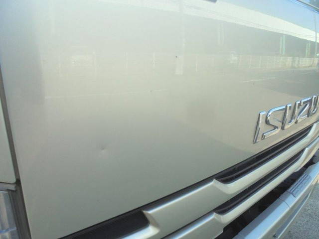 いすゞフォワード冷凍車（冷蔵車）中型（4t）[写真22]