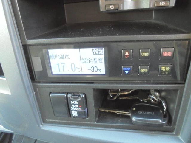 いすゞフォワード冷凍車（冷蔵車）中型（4t）[写真29]