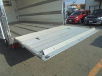 いすゞフォワード冷凍車（冷蔵車）中型（4t）[写真06]