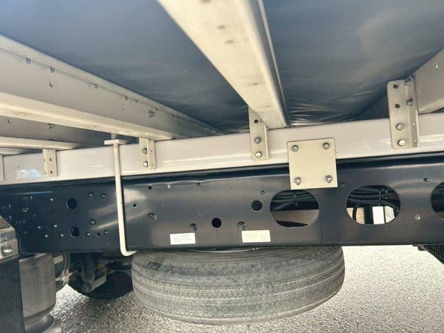 三菱ふそうファイターアルミバン中型（4t）[写真14]