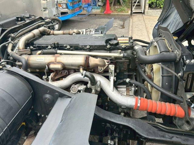 三菱ふそうファイターアルミバン中型（4t）[写真22]