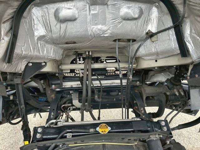 三菱ふそうファイターアルミバン中型（4t）[写真24]