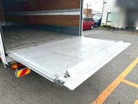 三菱ふそうファイターアルミバン中型（4t）[写真06]