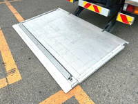 三菱ふそうファイターアルミバン中型（4t）[写真07]