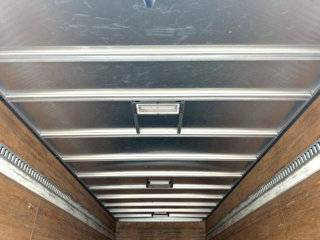 三菱ふそうファイターアルミバン中型（4t）[写真09]