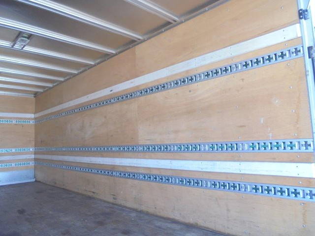 三菱ふそうファイターアルミバン中型（4t）[写真10]