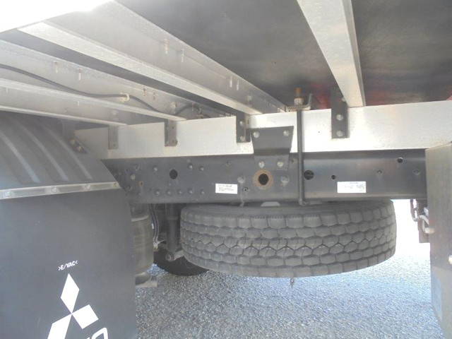 三菱ふそうファイターアルミバン中型（4t）[写真13]