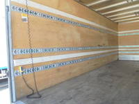 三菱ふそうファイターアルミバン中型（4t）[写真09]