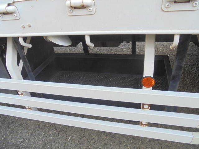 三菱ふそうスーパーグレートアルミブロック大型（10t）[写真16]