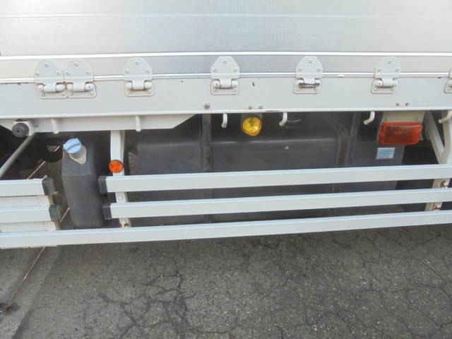 三菱ふそうスーパーグレートアルミブロック大型（10t）[写真17]